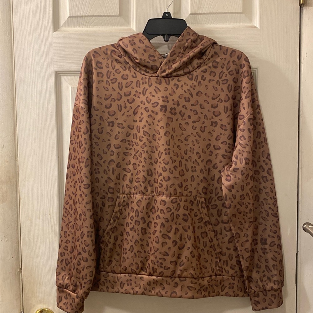 Leopard print sweatshirt